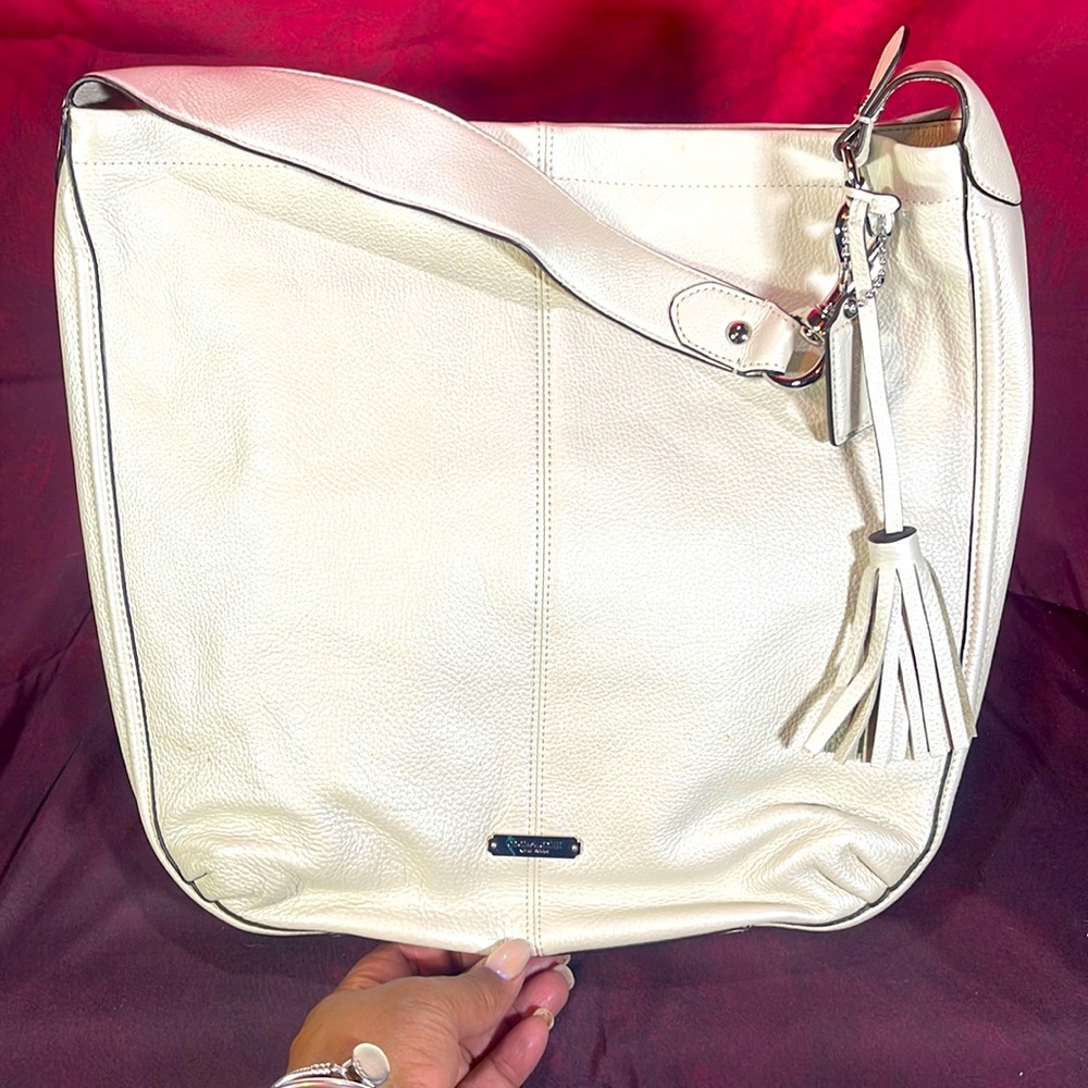 AVERY LEATHER HOBO (COACH F23309) Pearl color